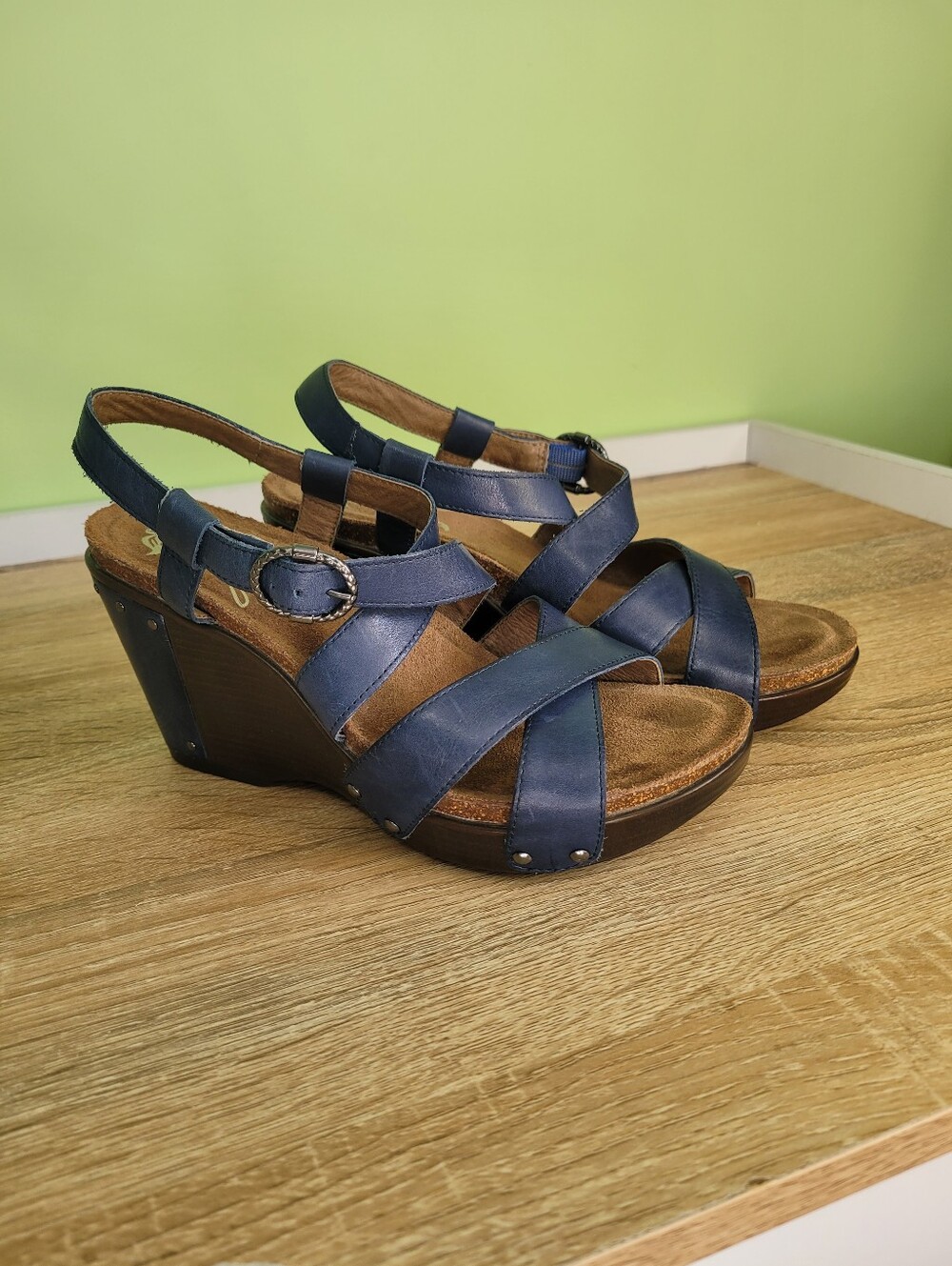 Dansko Wedge Sandals 38 Ankle Strap Buckle Blue Boho Leather
